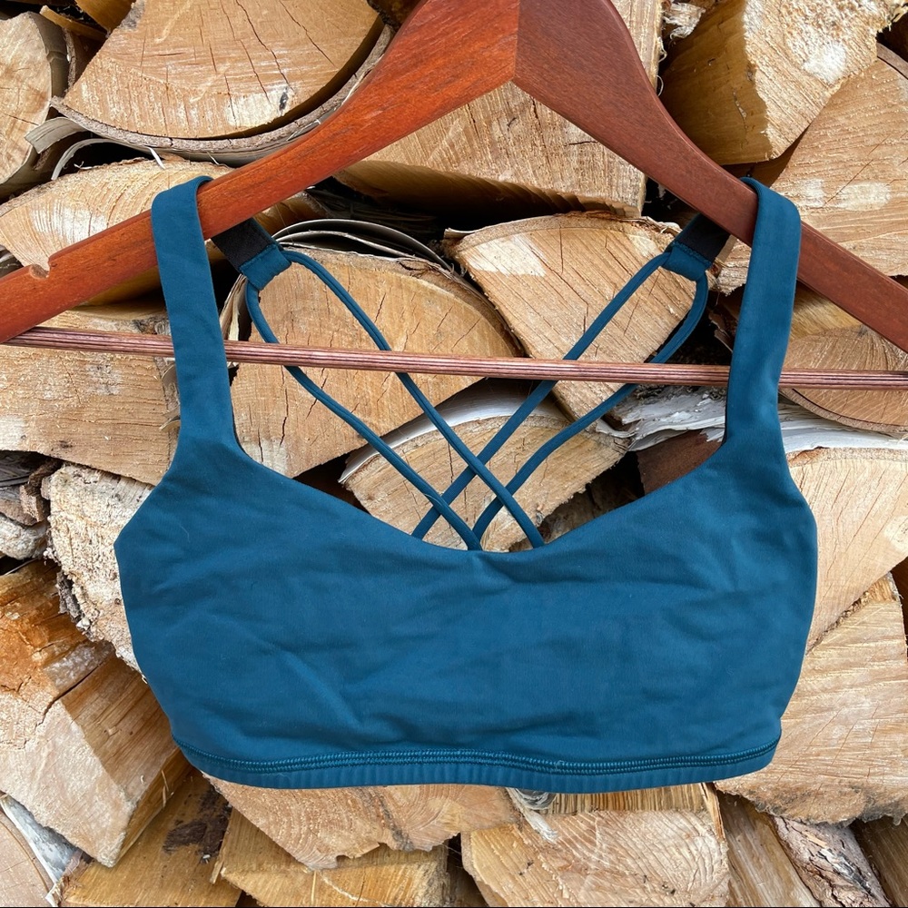 Lululemon Free To Be Bra